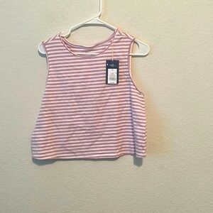 NWT universal threads top